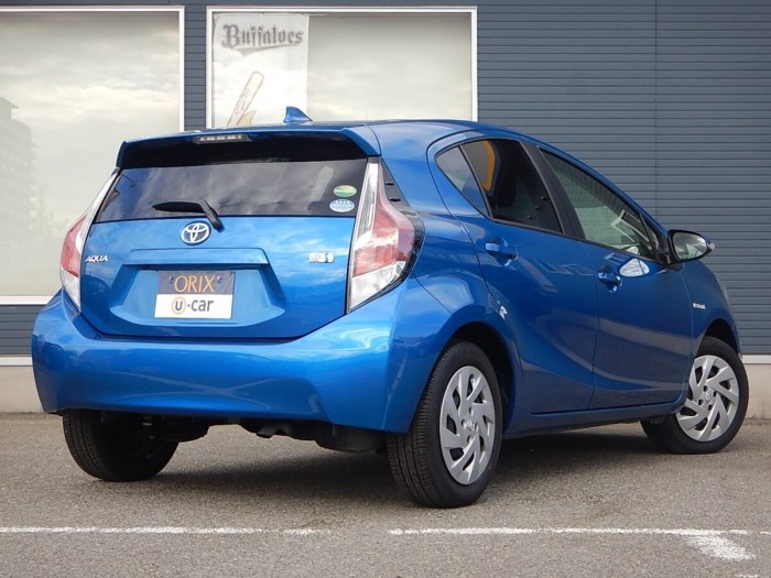 Toyota Aqua 2015