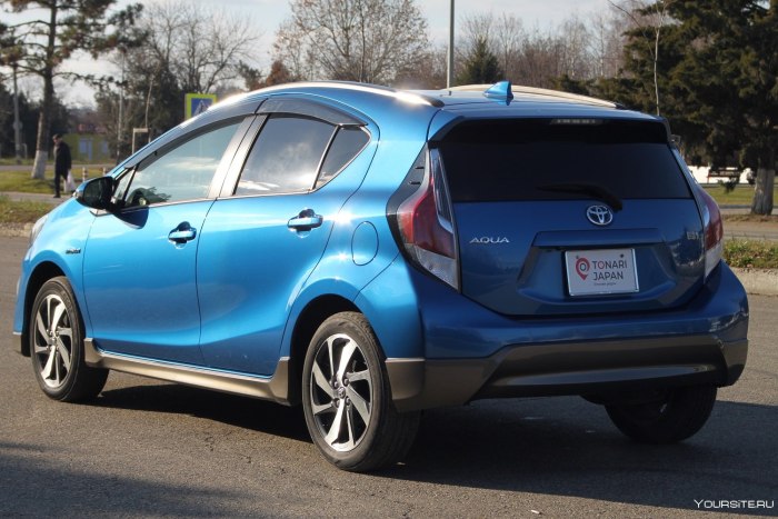 Toyota Aqua 2015
