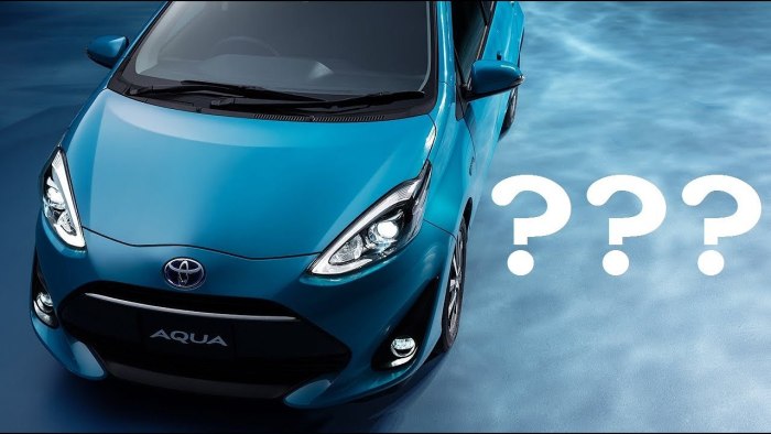 Тойота Aqua Приус