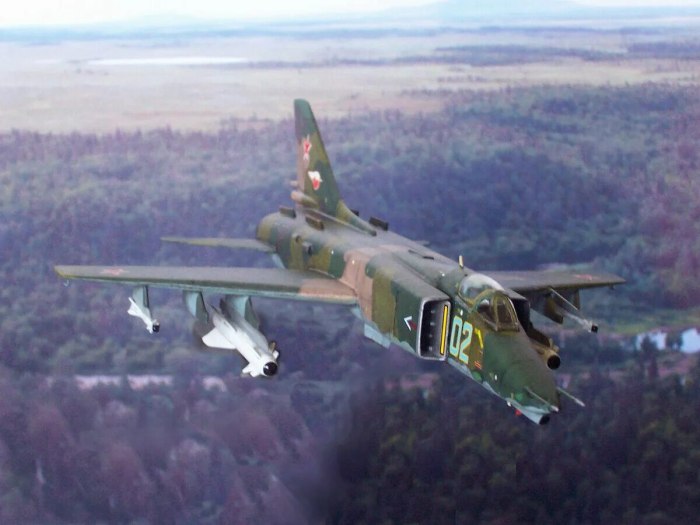 Самолёт-Штурмовик Су-25