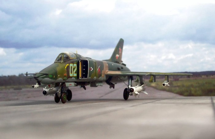 Истребитель Су 21
