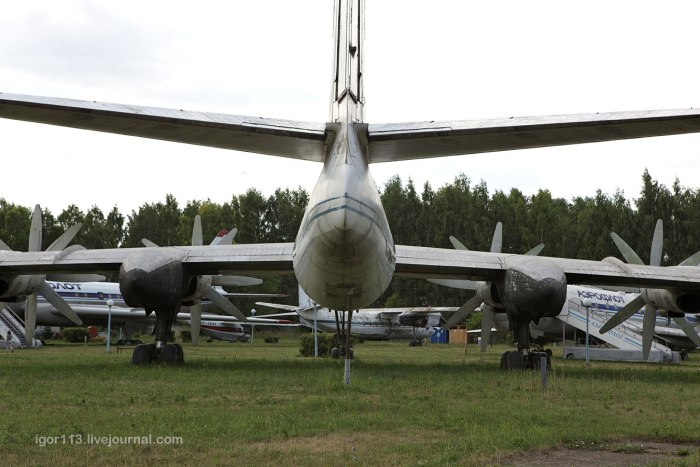 Ту 114