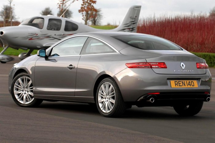 Renault Laguna Coupe 2012
