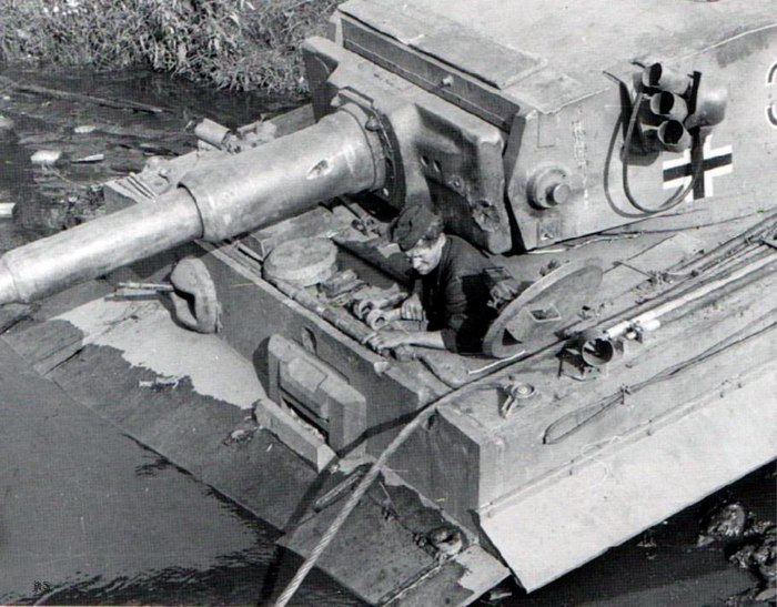 Танк тигр 1942