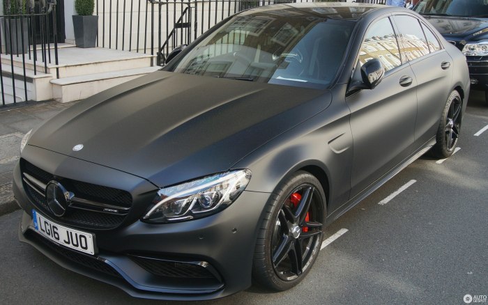 Mercedes Benz c63 AMG чёрный матовый