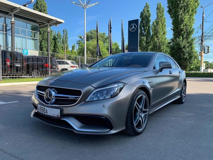 CLS 63 AMG серый
