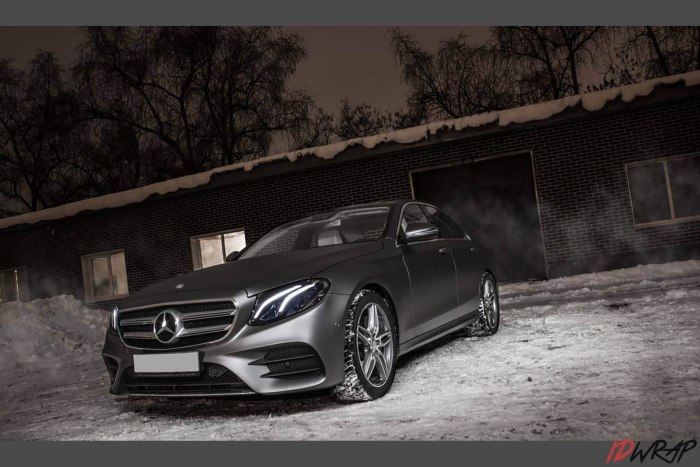Мерседес серый матовый AMG