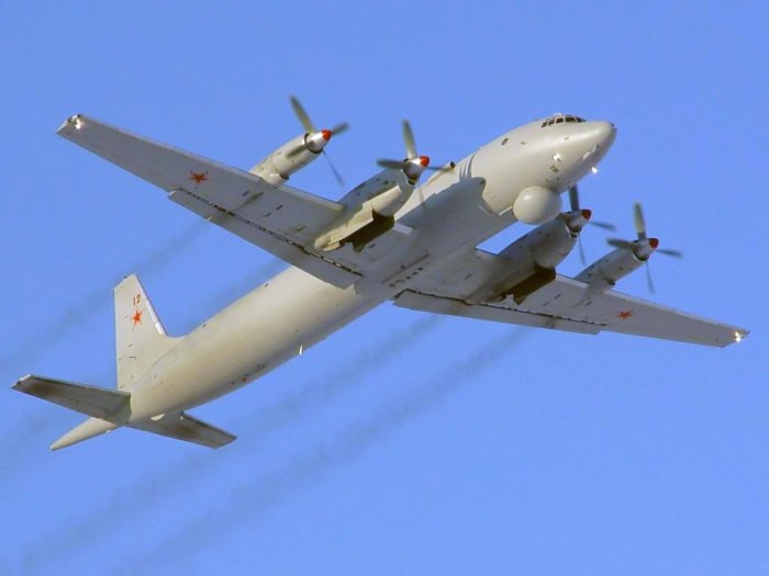Ил 38
