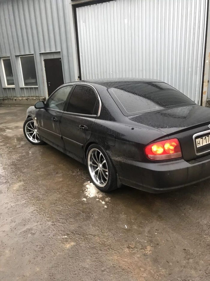 Hyundai Sonata EF r18