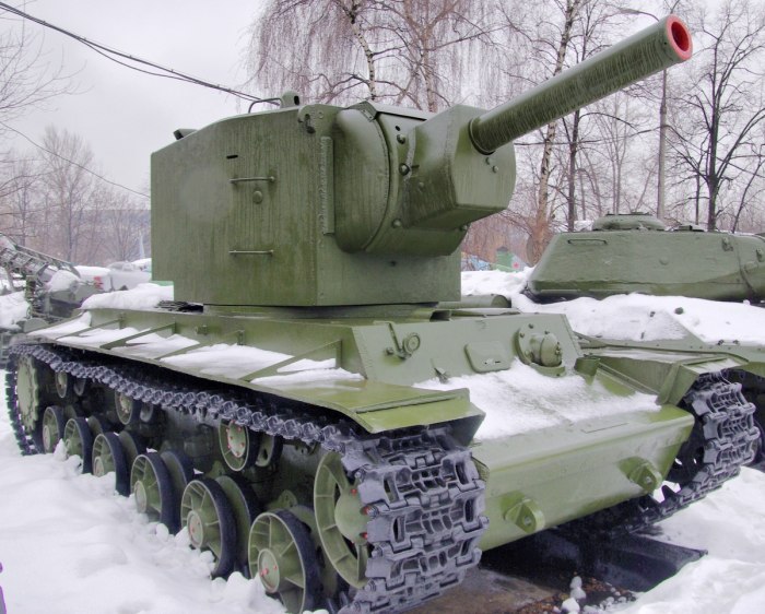 Кв-2 танк
