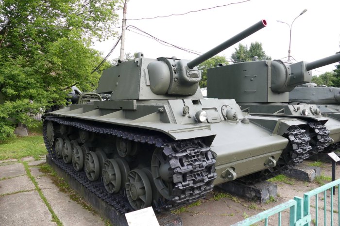 Танк кв-1