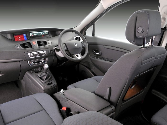 Renault Grand Scenic 3 салон