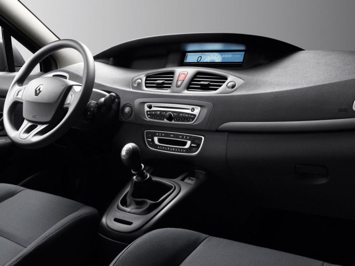 Renault Grand Scenic 3 салон
