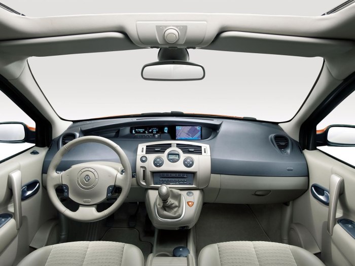 Renault Grand Scenic 2 поколение