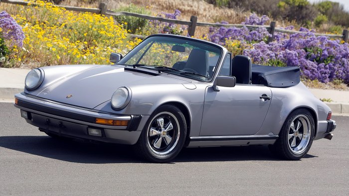 Porsche 911 Carrera Cabriolet