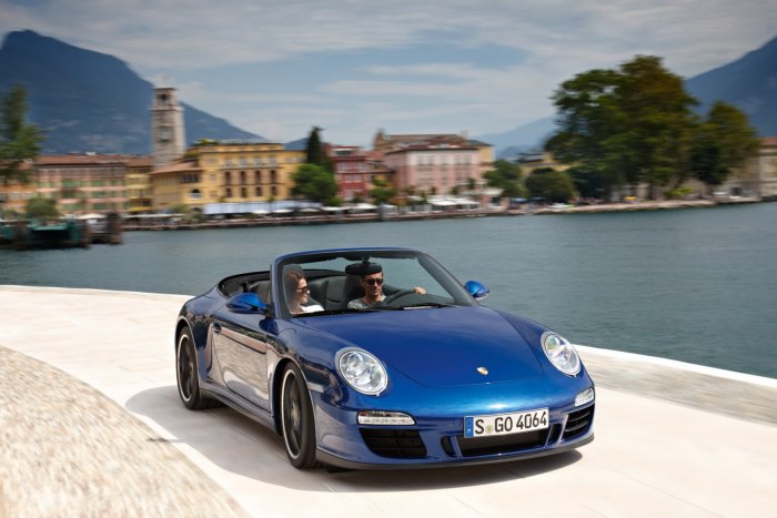 Porsche 911 Carrera Cabriolet