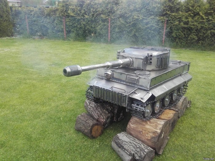 Танк т-72 с мангалом