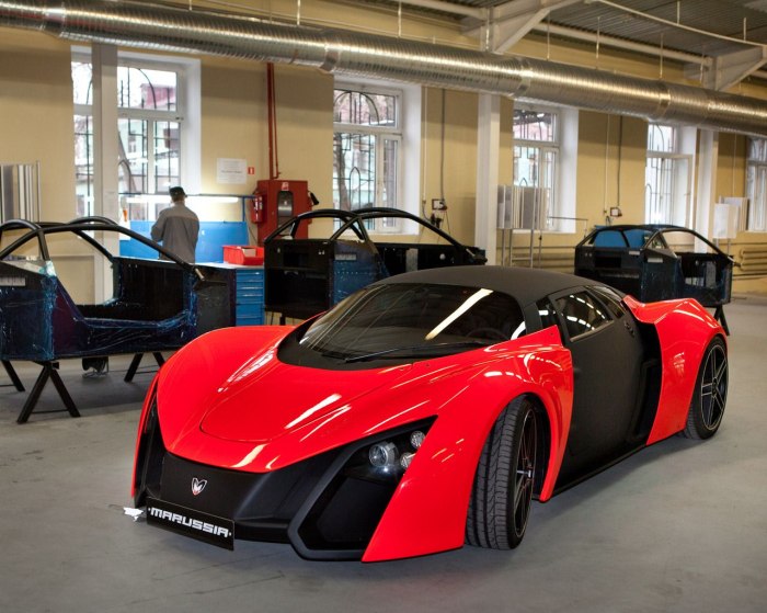 Спорткар Marussia b2