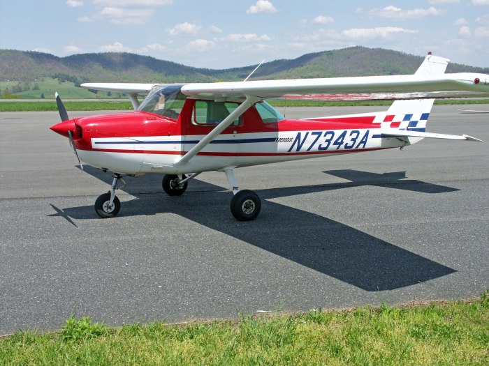 Самолет Cessna 150