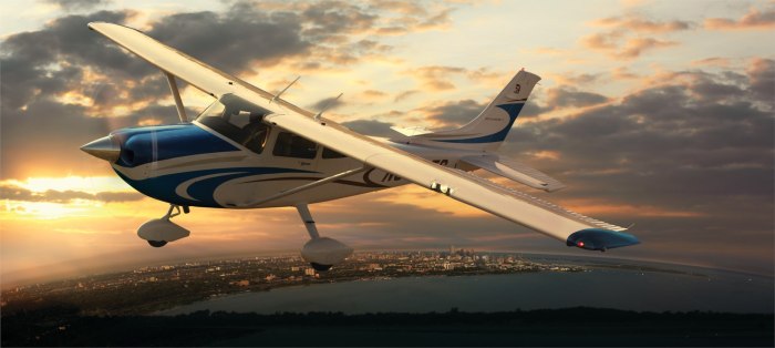 Самолет Cessna 182