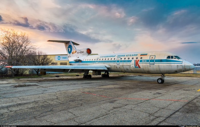 Як 42 авиационные линии Кубани