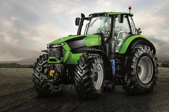 Трактор Deutz Fahr