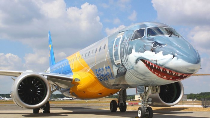 Embraer 190
