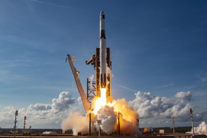 Кабины ракеты SPACEX