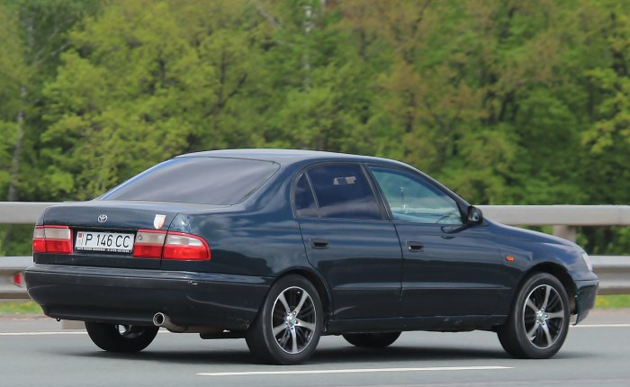 Toyota Carina e