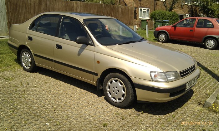 Toyota Carina e 1993