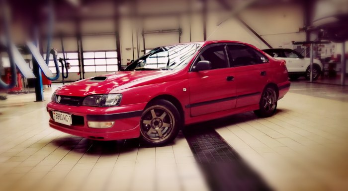 Toyota Carina 2