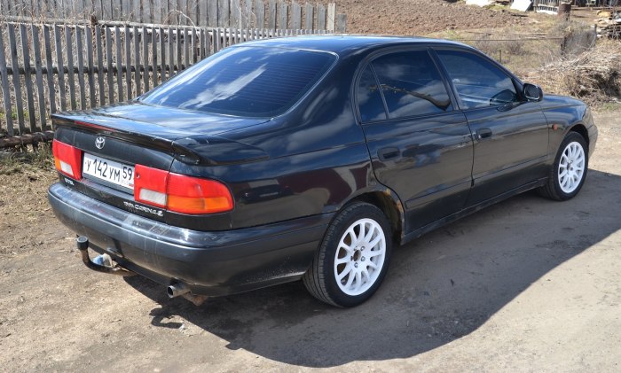 Toyota Carina e