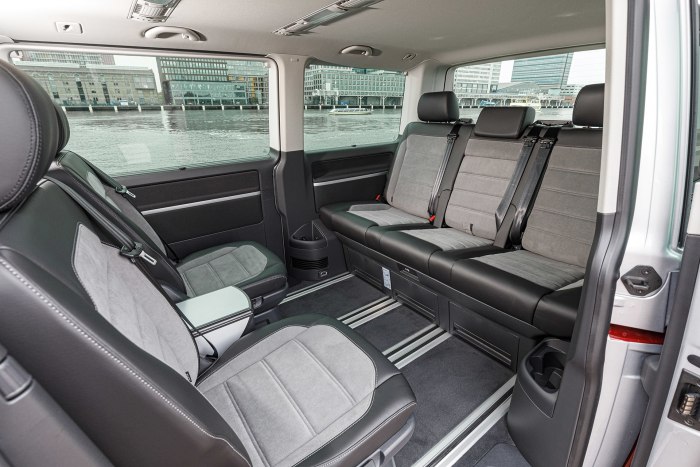 Volkswagen Multivan 6.1 салон