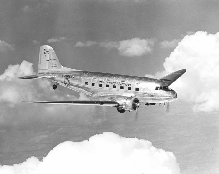 Самолет Дуглас ДС-2