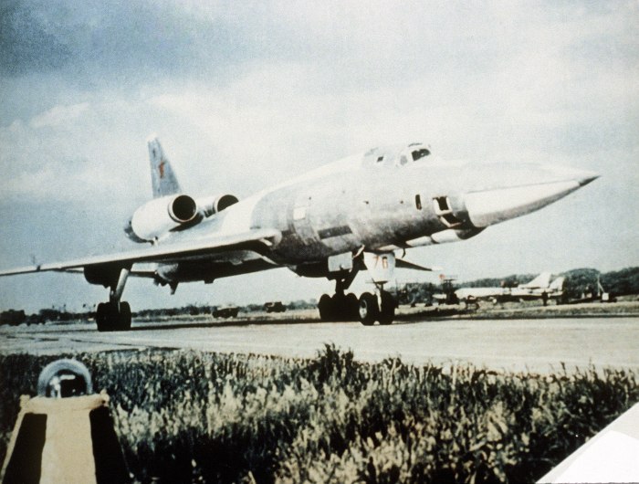 Ту-22 сверхзвуковой самолёт самолёты СССР