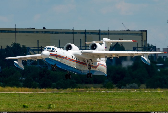 Бе-200 гидросамолёт