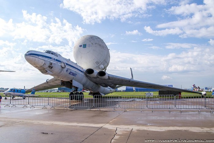 Самолет Мясищев м4