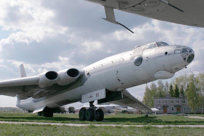 Самолёт м-4 Мясищева