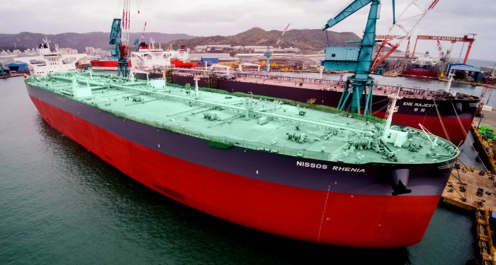 Hyundai Heavy industries корабли