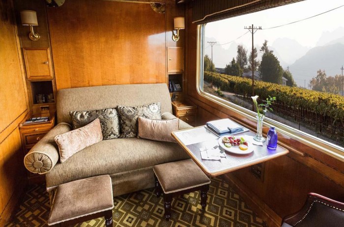 The Blue Train поезд