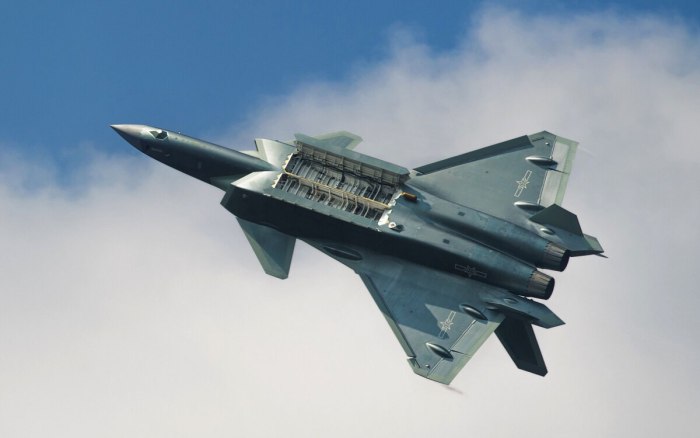 J-20 истребитель
