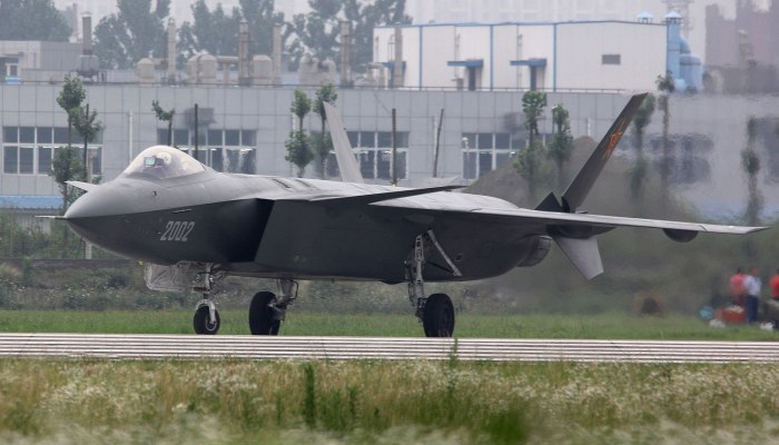 J-20 2002
