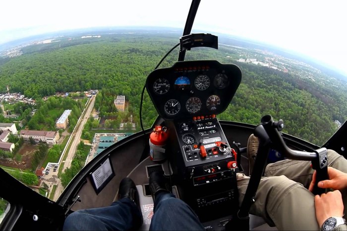 Кабина вертолета Robinson r44