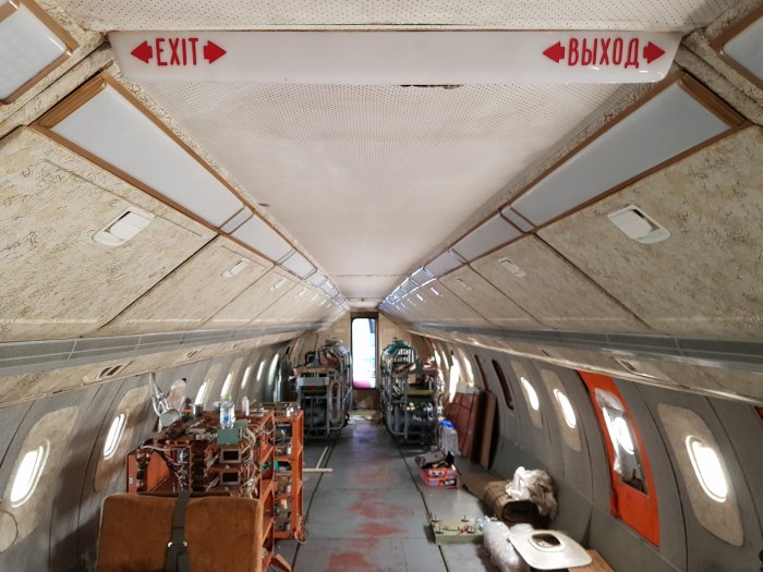 Сверхзвуковой пассажирский самолет ту-144 салон
