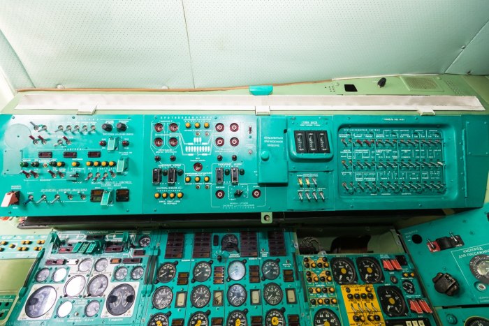 Ту 144 кабина пилотов