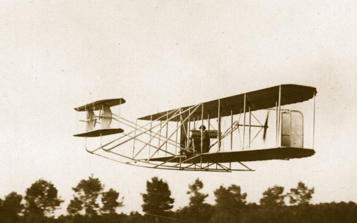 Первый летательный аппарат братьев Райт 1903