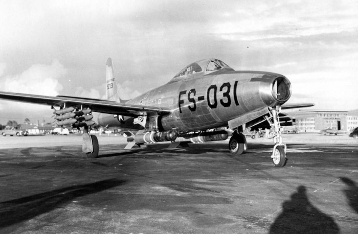 F-84f Thunderstreak 1/72