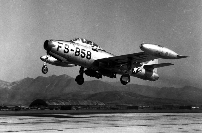 Rebublic f-84 Thunderjet