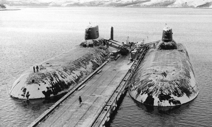 Подводная лодка акула Тайфун