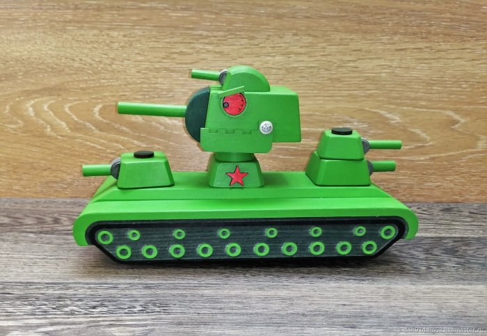 Кв-44 танк игрушка